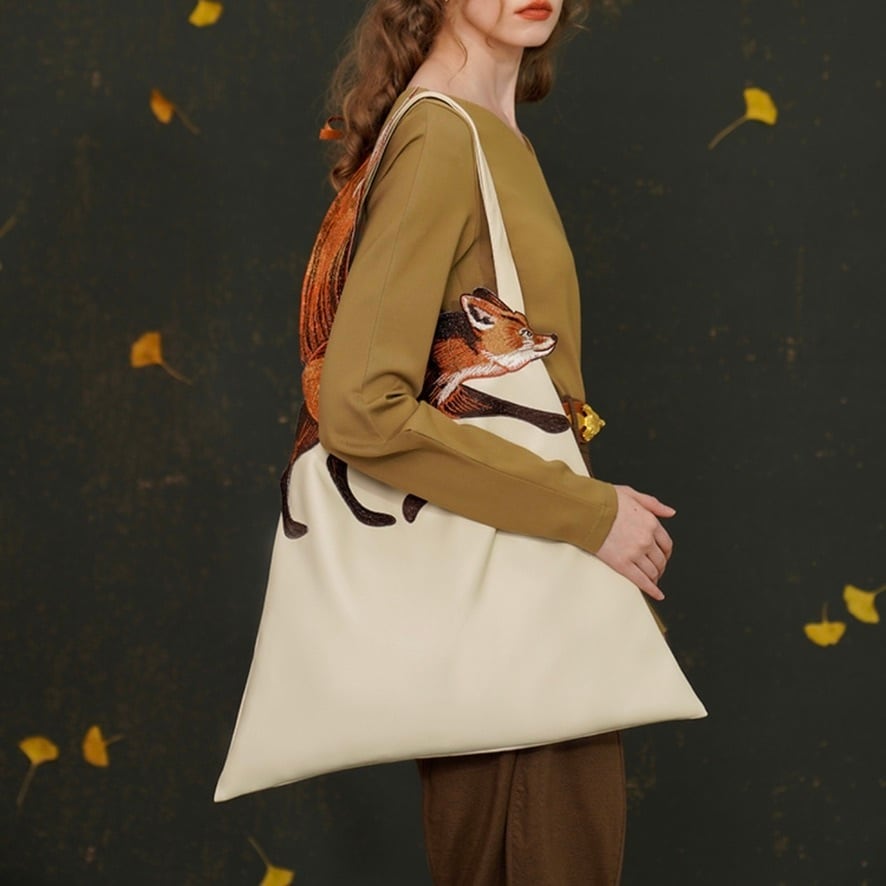 狐物語群〜悪狐の悪巧みバッグ〜M23235 | 奇妙な洋装雑貨店 Magica Bazaar