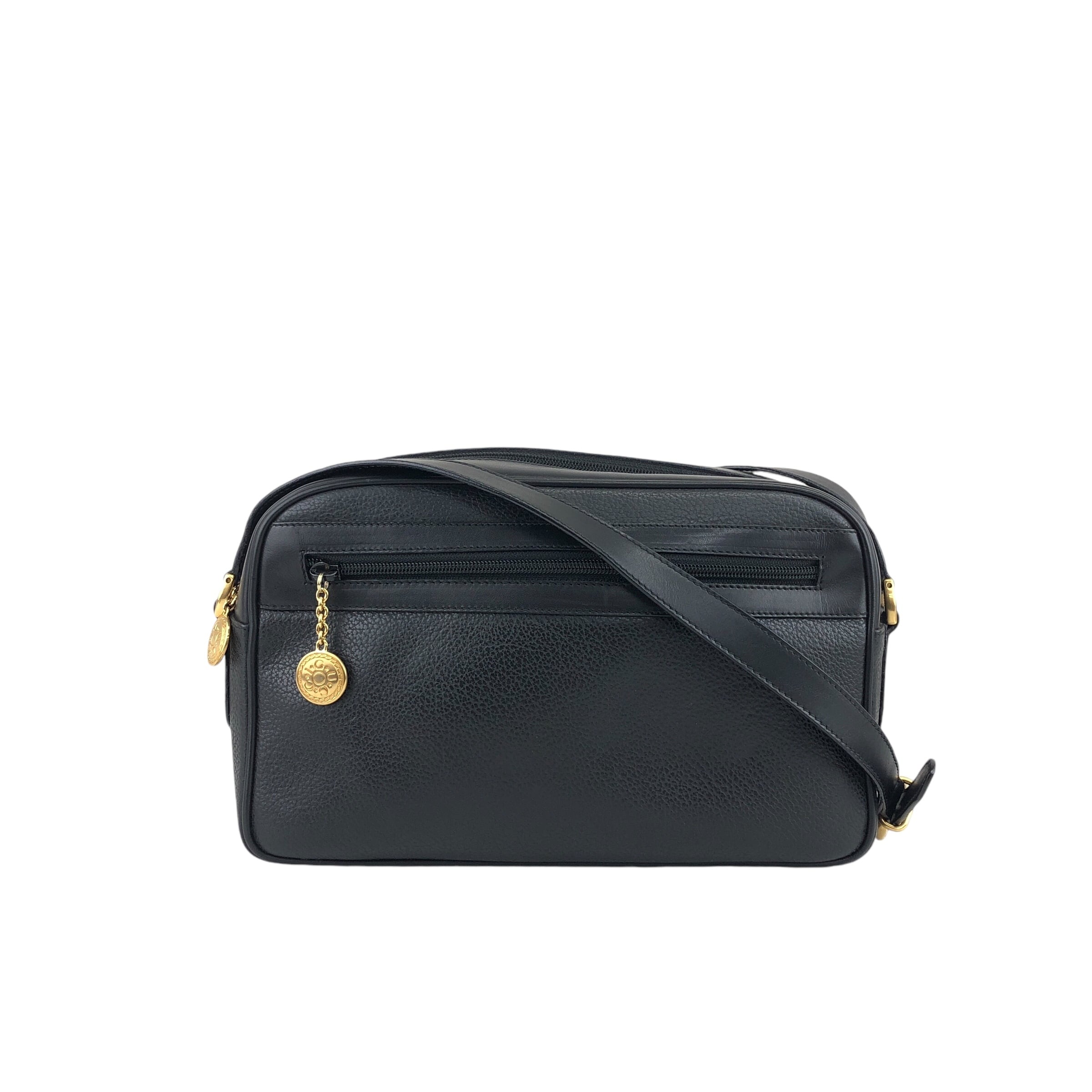 GUCCI グッチ ショルダーバッグ ブラック チャーム レザー vintage GUCCI グッチ ショルダーバッグ ブラック チャーム レザー vintage