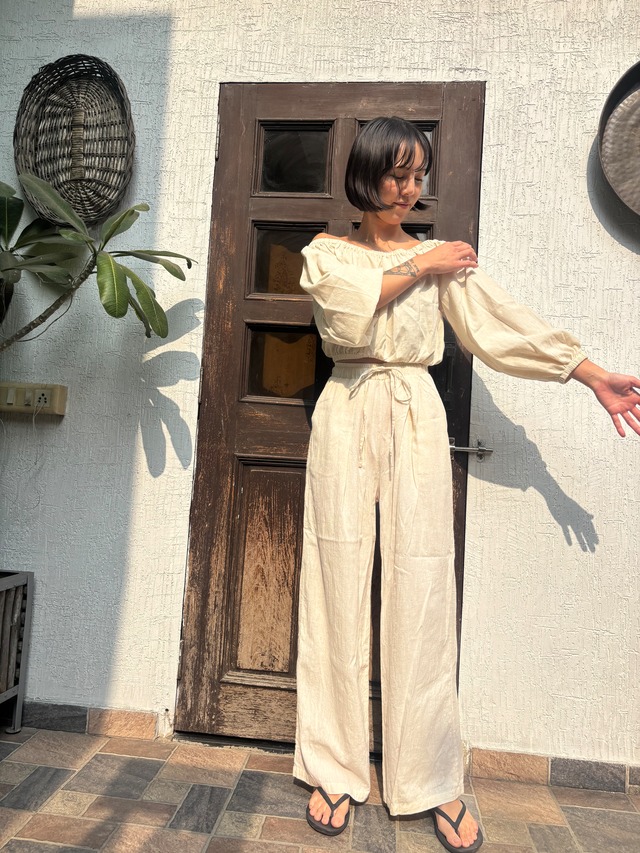 Organic Handloom Cotton Off-Shoulder Top — Light（一点もの)