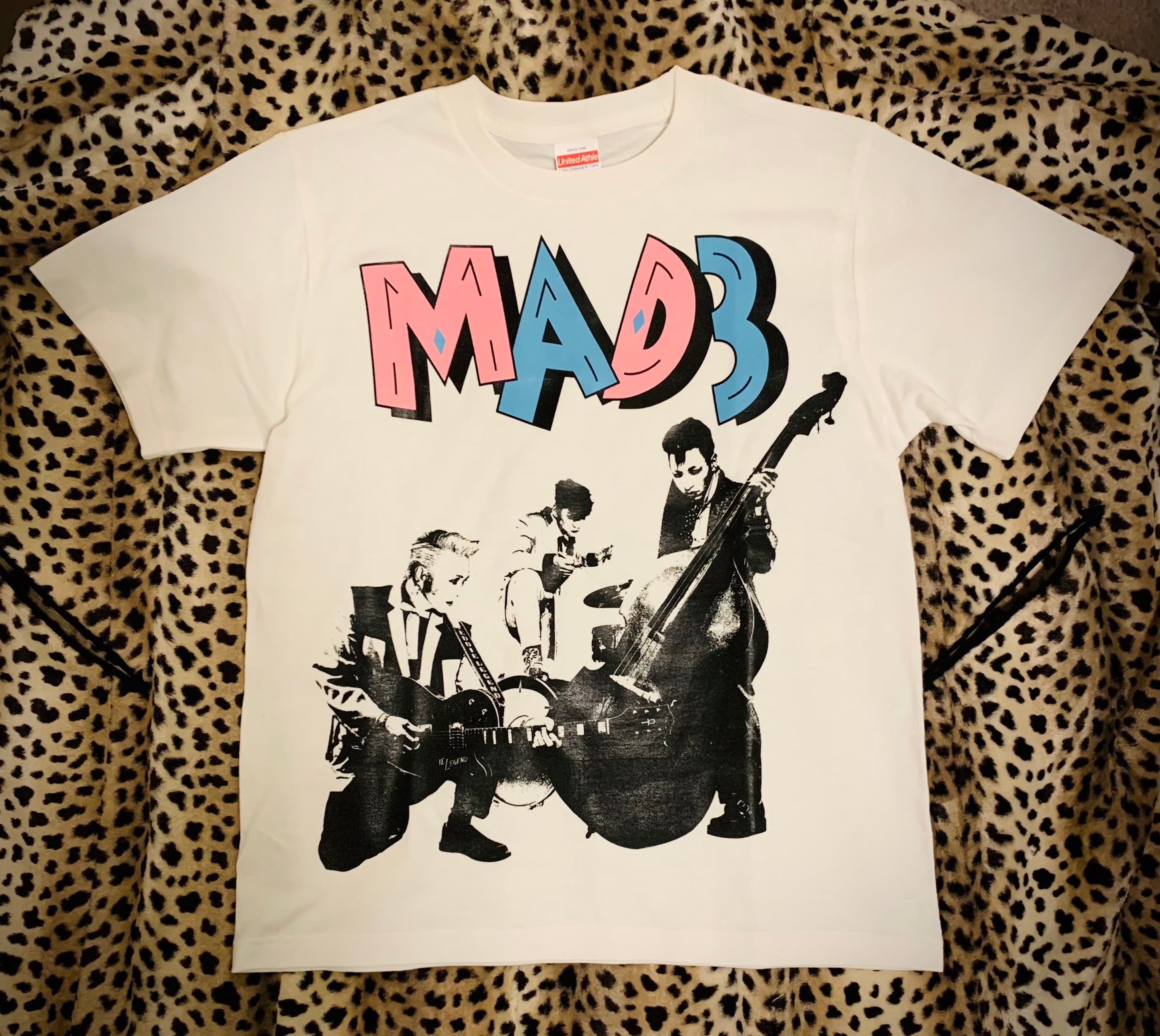 MAD3 “REAL COOL CATS” T-Shirt