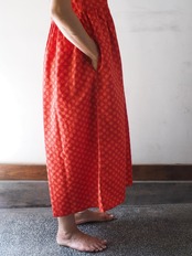 237g016 no sleeve gathered one piece