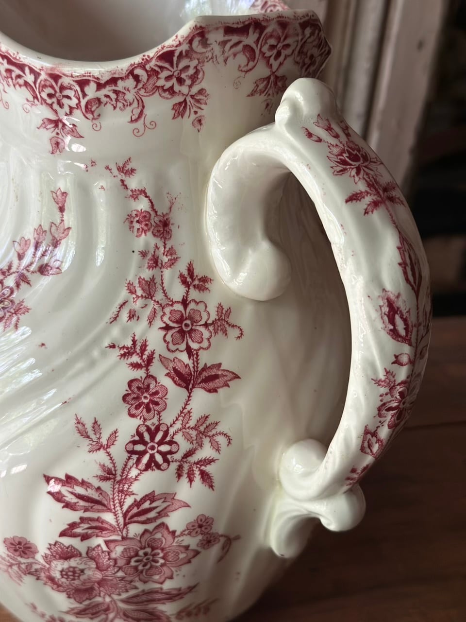Saint-Amand 赤い花柄ピシェ ピッチャー 水差し ジャグ | Brocante de