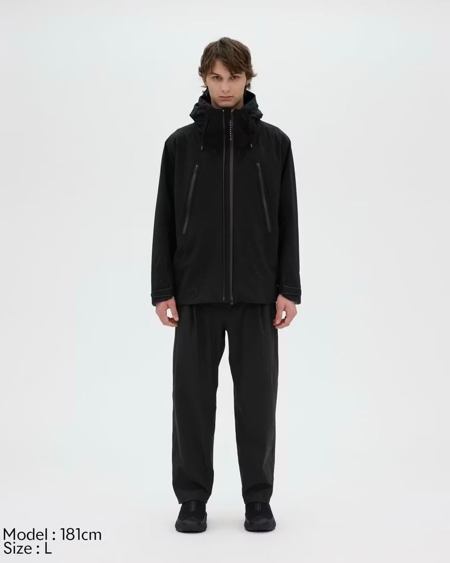 DESCENTE ALLTERRAIN】ハードシェルジャケット“クレアス