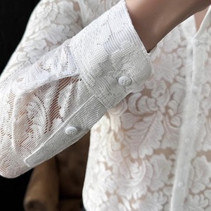 春夏にぴったりな半透明のレースデザインハンサムシャツ　SH006