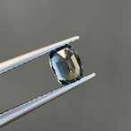 カラーチェンジジルコン 6.1x4.6mm, 0.95ct, ミャンマー産