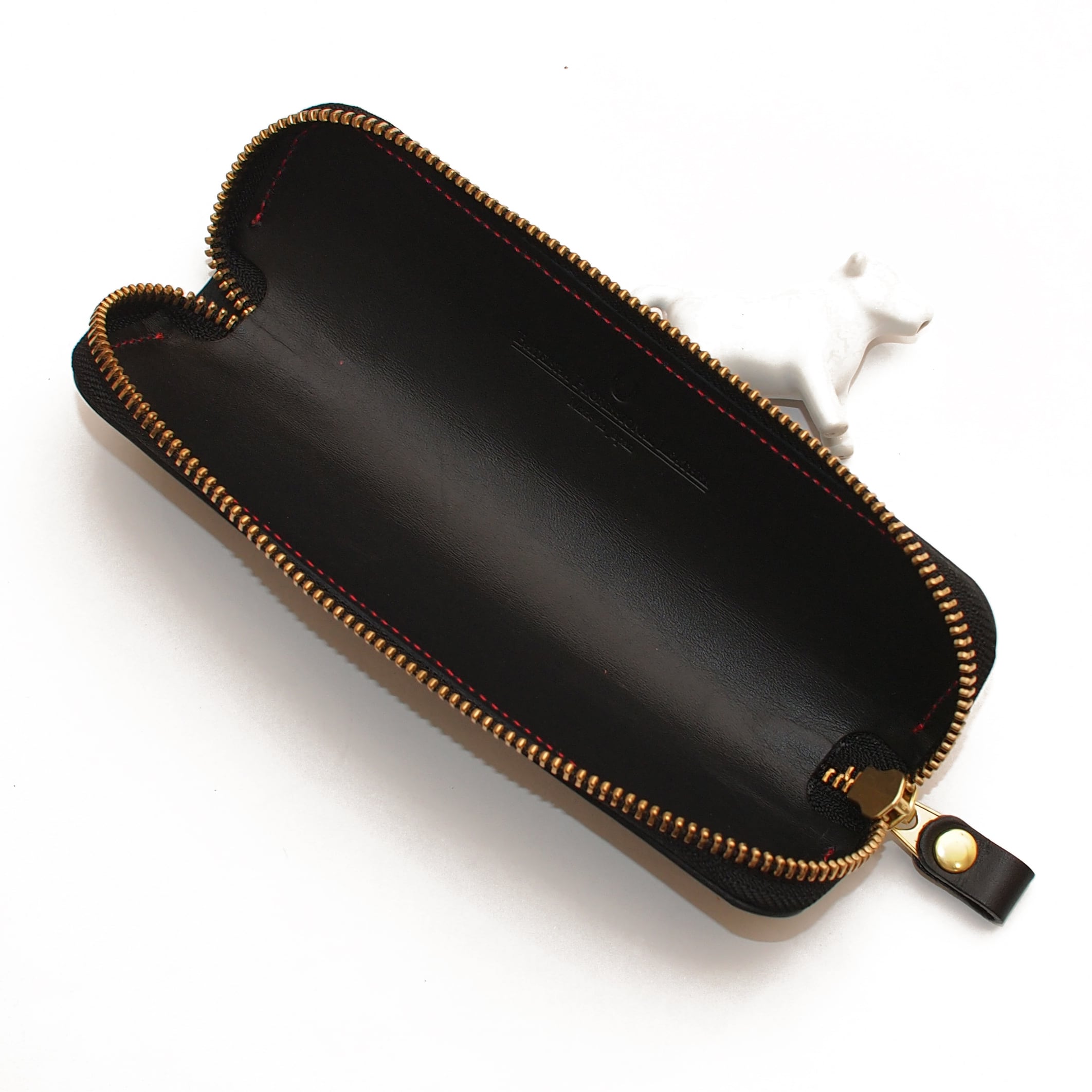 ラウンドファスナーペンケース【姫路レザー牛革】LS-01 | 馬蹄舎