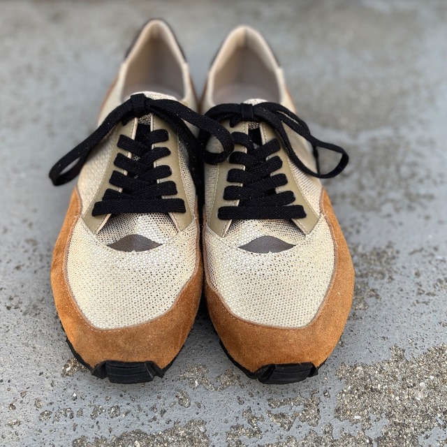 EMAクラフトスニーカー 本革　ゴールド×キャメル　大人カジュアル　限定カラー