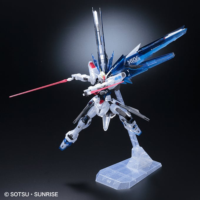 ガンダムベース東京限定 BANDAI MG 1/100 フリーダムガンダム Ver.2.0