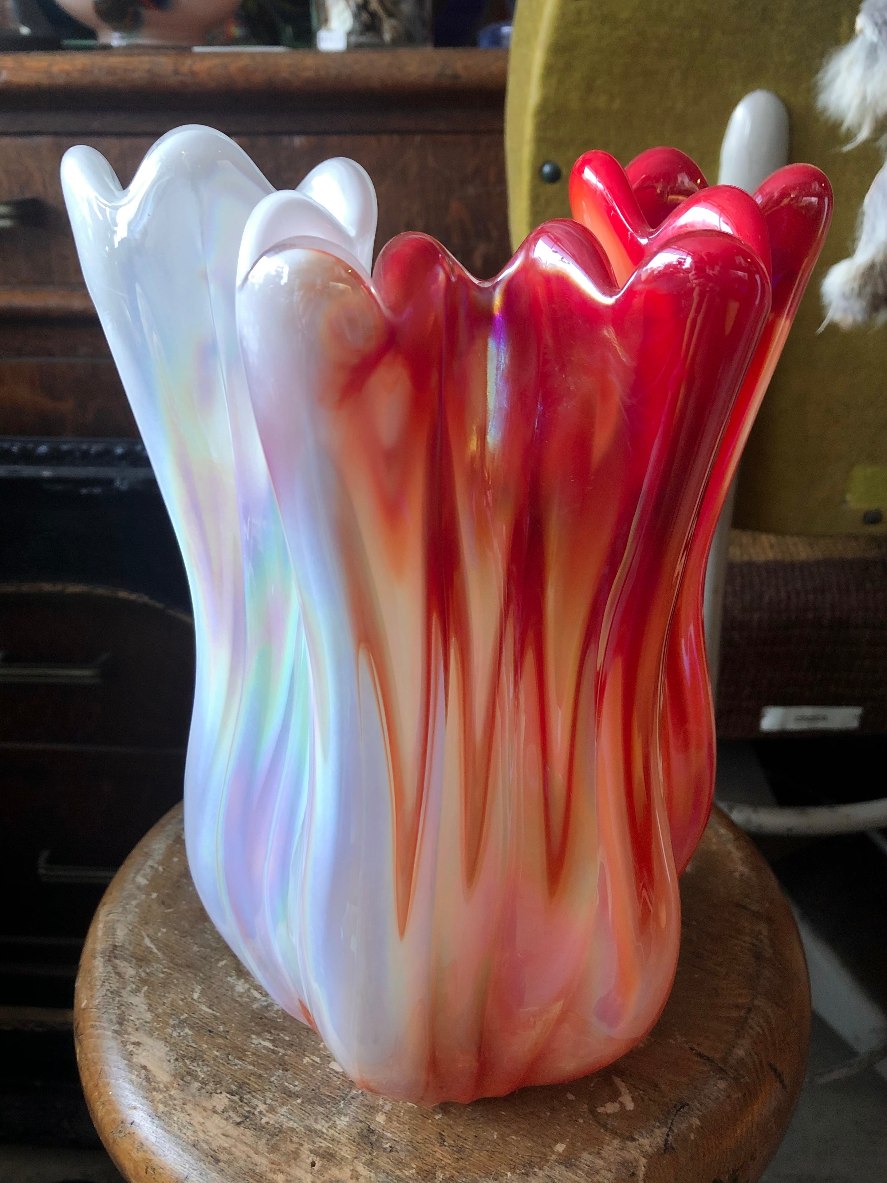 昭和レトロ 花瓶 波型クラフトガラス ヴィンテージ フラワーベース