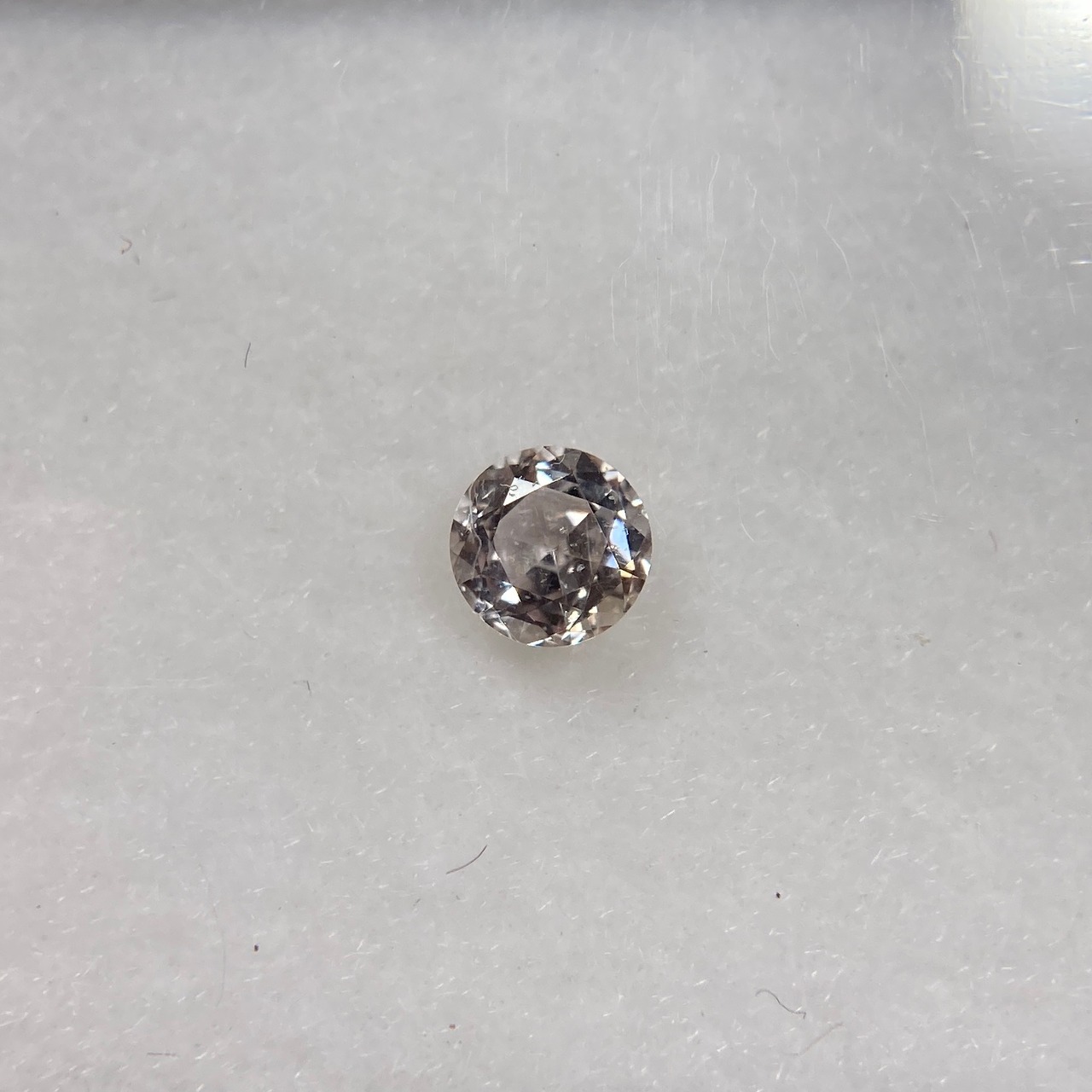 ローズカットサファイア  約3.4mm*2.1mm r-0295
