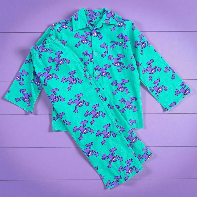 【KIDS】frog pajamas set up size:130〜140