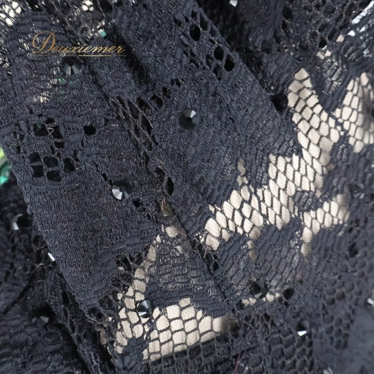 社交ダンス 衣装 白樺ドレス ラテン ドレス ワンピース ラテンドレス 黒 緑 レース ブラック系 グリーン系 フリル デモ 競技 ダンス パーティ 発表会 上品 綺麗 レース調 上品デザイン おしゃれ 踊りやすい フォーマル衣装 パーティー用 コスチューム ラテンダンス イベント衣装 クラシックスタイル 女性用ダンスドレス