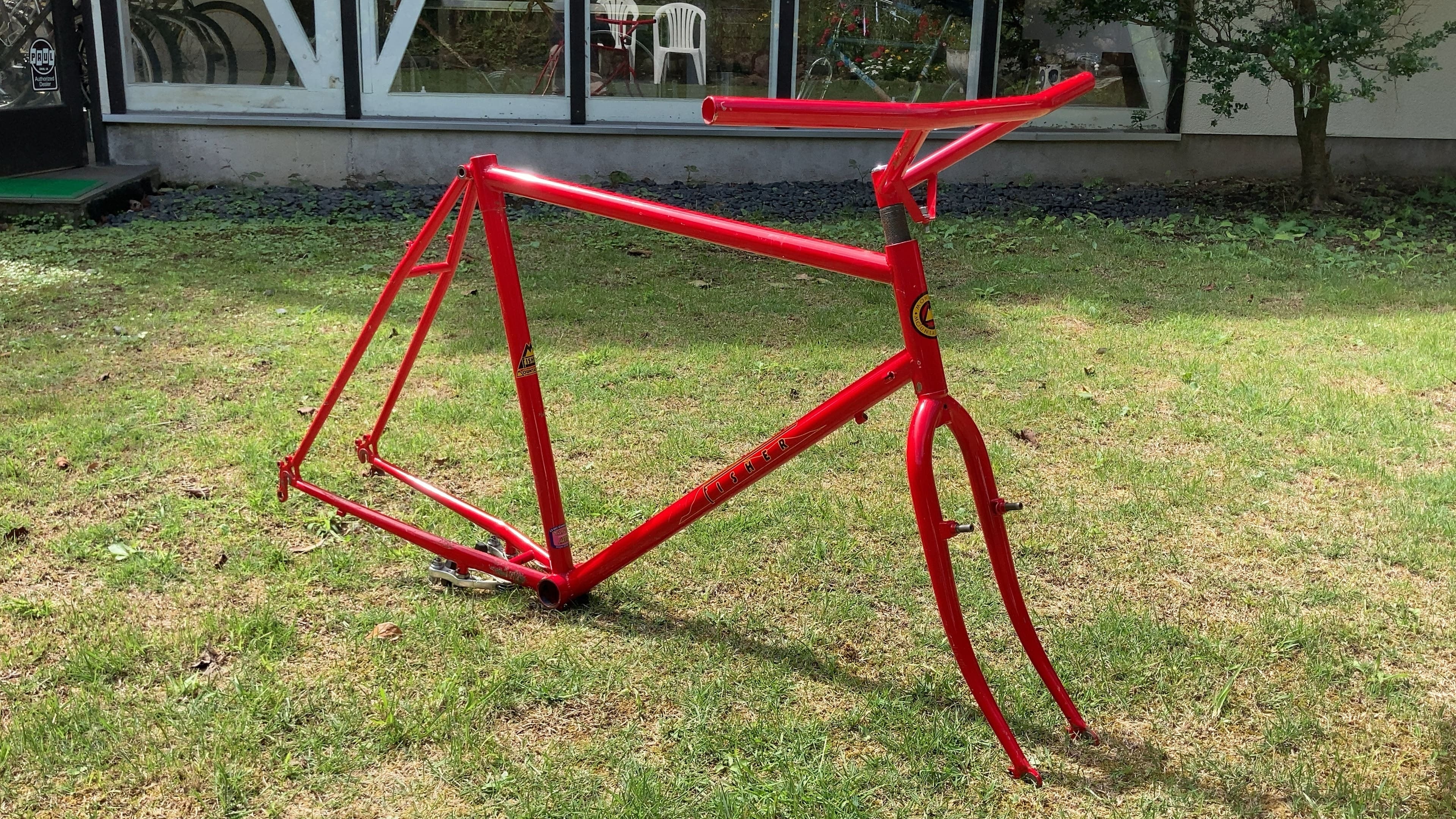 赤い三輪車 金属フレーム 64111122-red-tricycle-studio-