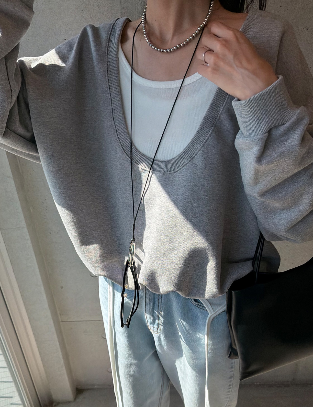 【新作5%OFF・3日間】Deep U-neck Sweat_3colors