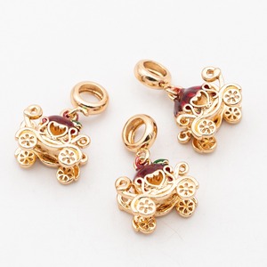 【H151-1】16K金属パーツ 立体馬車 1個