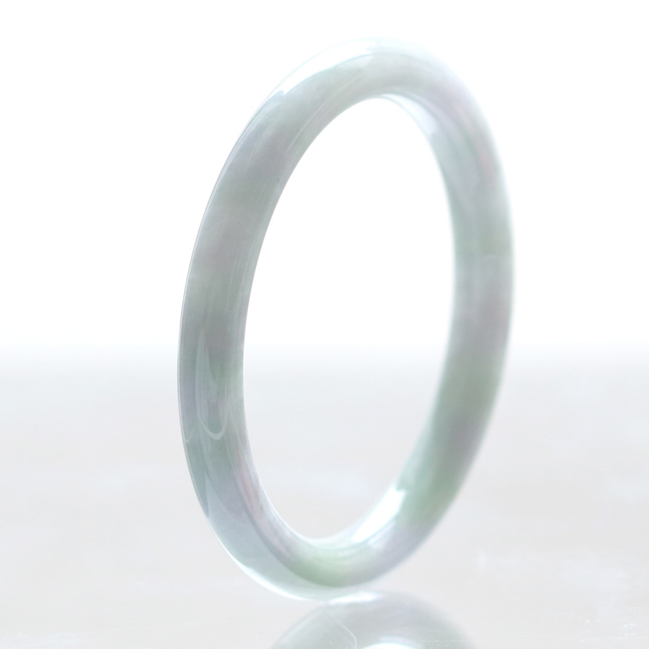 【内径 約62mm 】ラベンダーにうっすらグリーン バングル A貨翡翠 jd_bg1225