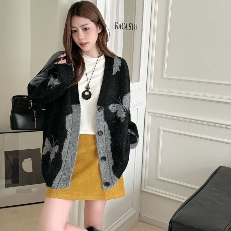 【outer】蝶柄カーディガン Q6508