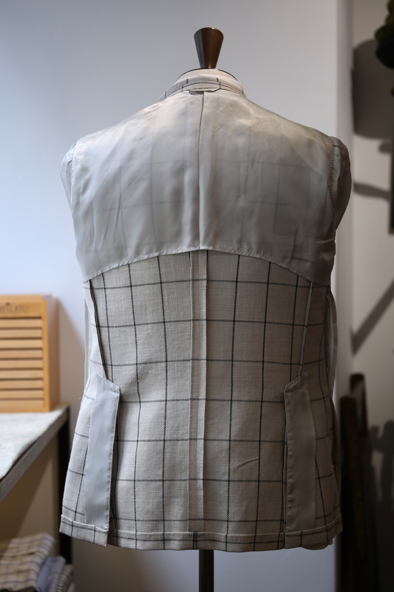 【Belvest】 サマーウールジャケット３混紡 ウィンドーペン  Size: 48 / USED