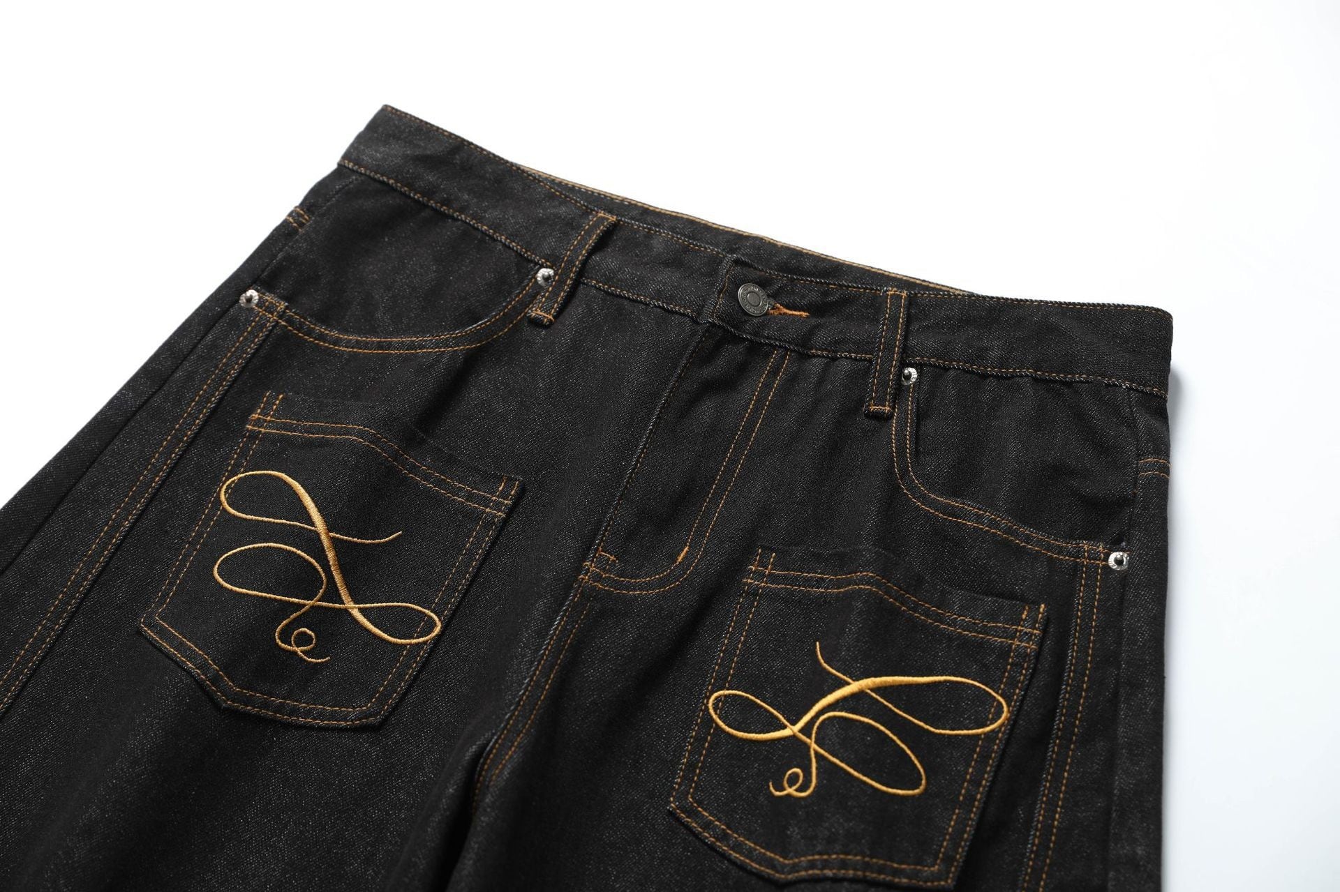 フロントポケット刺繍デニムパンツ / Front Pocket Embroidered Denim