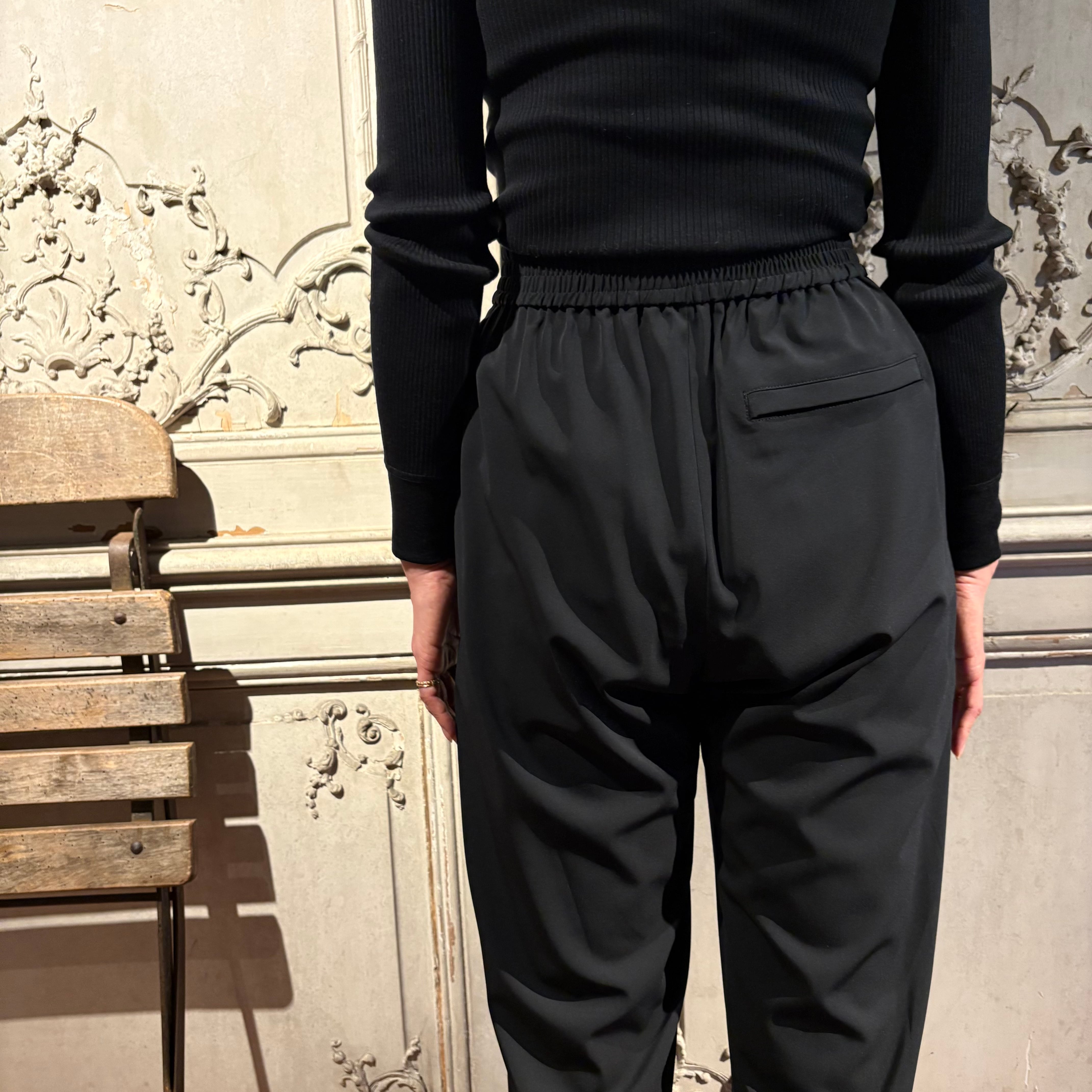 HYKE【ハイク】 STRETCH WIDE-LEG PANTS (13332) | glamour online