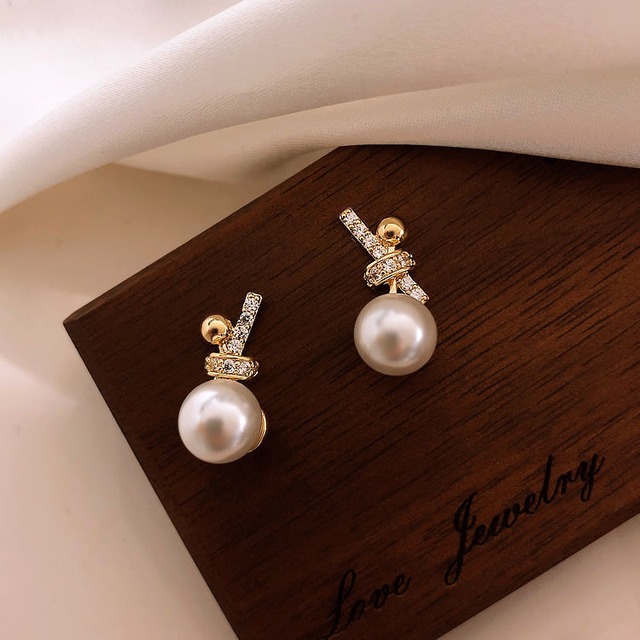 ピアス　パール　ピンモチーフ　ゴールド