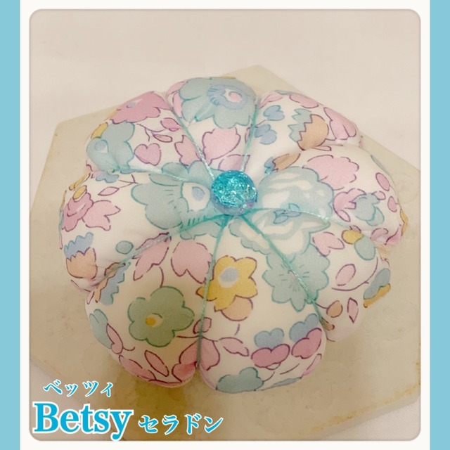 選べるリバティかわいいピンクッション Kshouse ハンドメイド 雑貨 選べるリバティかわいいピンクッション Kshouse ハンドメイド 雑貨