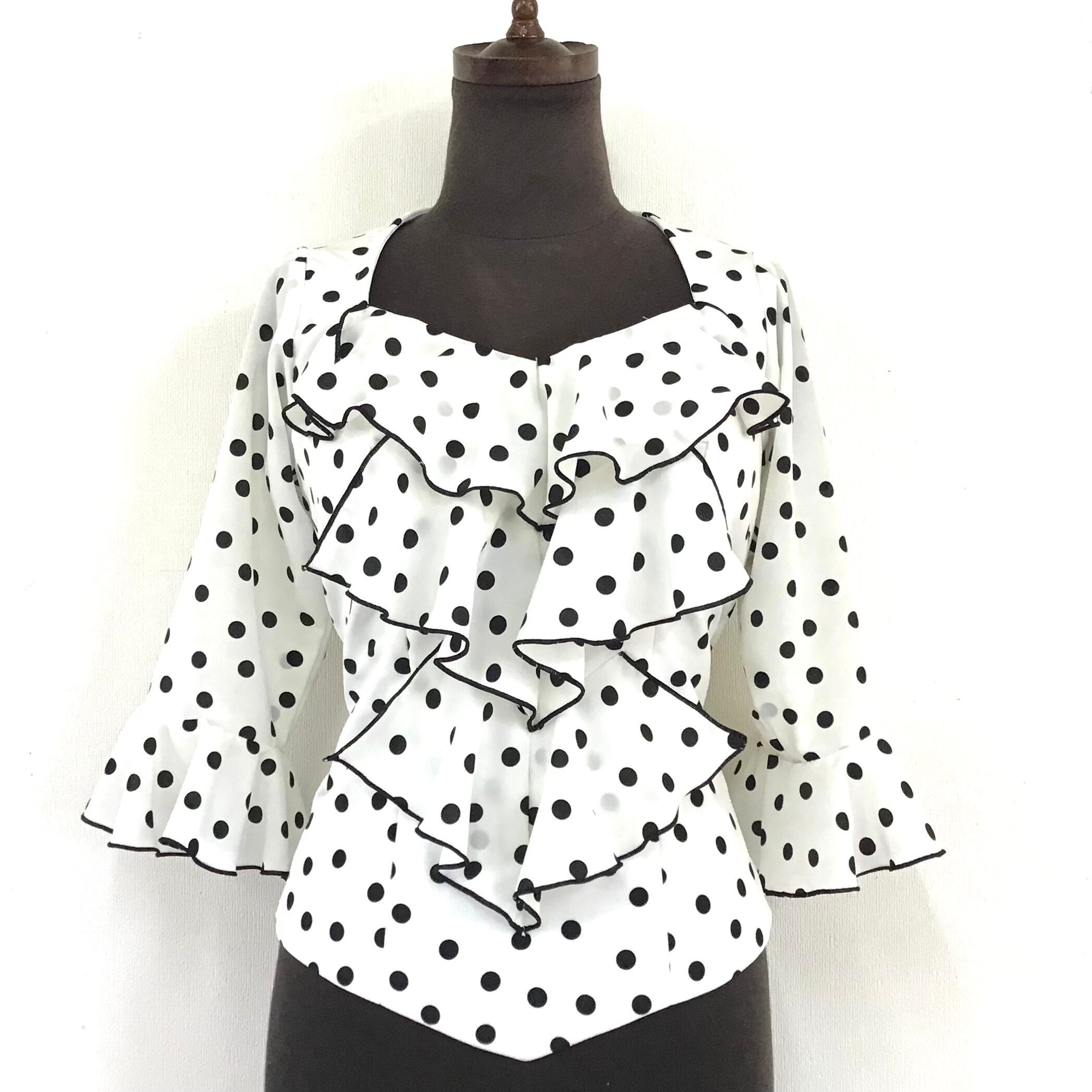 美品！フラメンコ衣装　Мサイズ相当　日本製 フラメンコ衣装 ブラウス・スカートセット Mサイズ K814G393