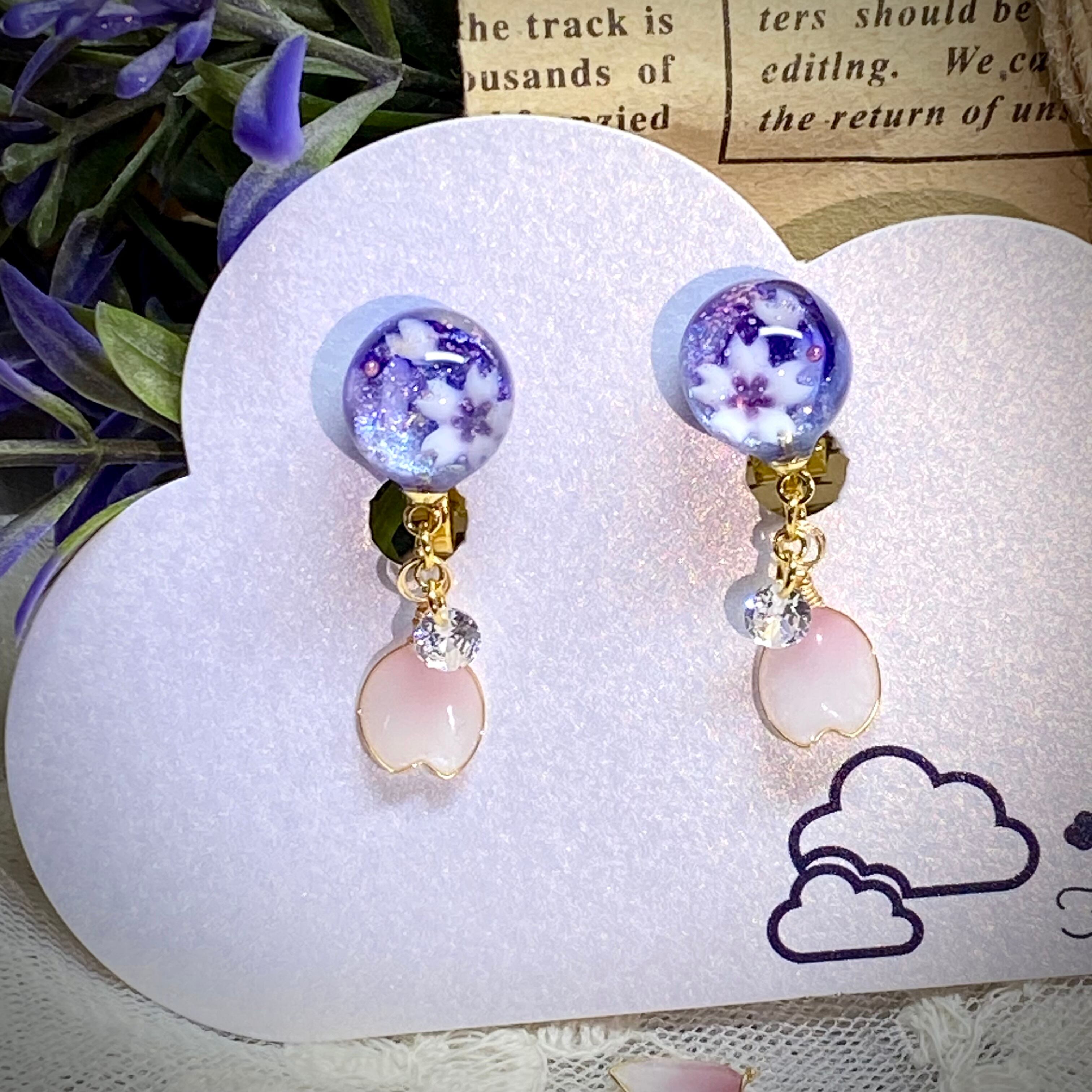 レジンクリップ式イヤリング  揺れる桜とキュービックジルコニア  小さめ/パープル