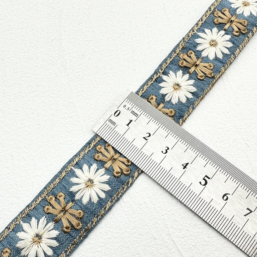 1ロール デイジークロス NEWタイプ [デニムブルー]インド刺繍リボン