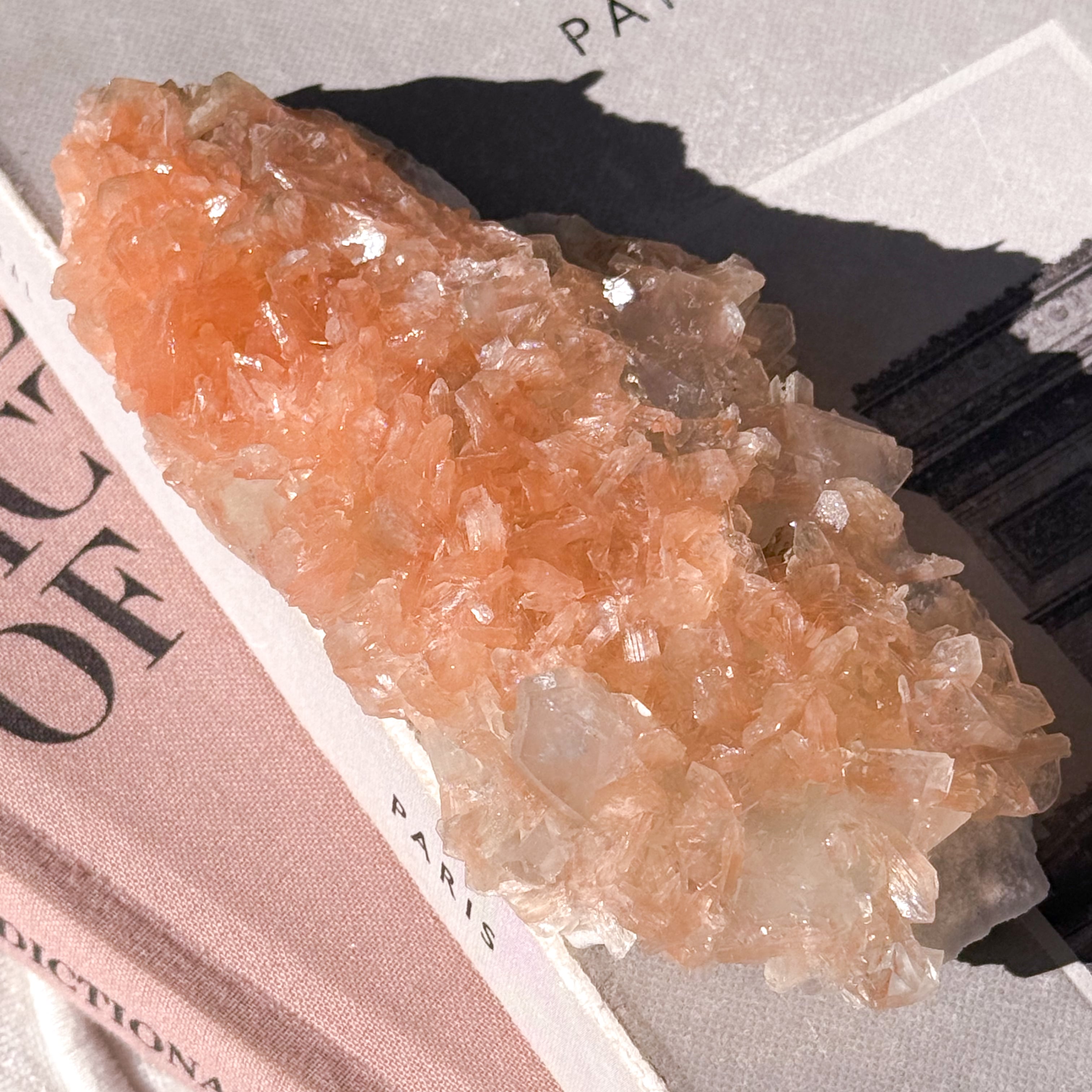 スティルバイト | FLUXY - 天然石と鉱物のお店 フラクシー