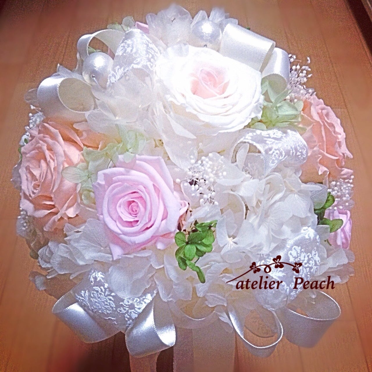 シンデレラ クラッチブーケ/高級造花/ブーケBOXでお届け | アトリエpeach