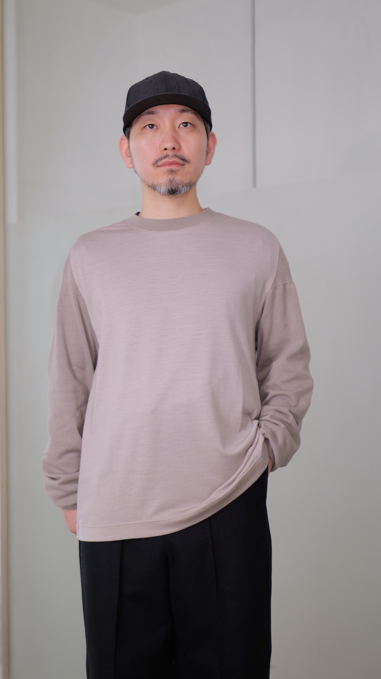 MAYKAM - Wool/Cotton Pullover ：Beige｜ウール100%×コットン100%切替