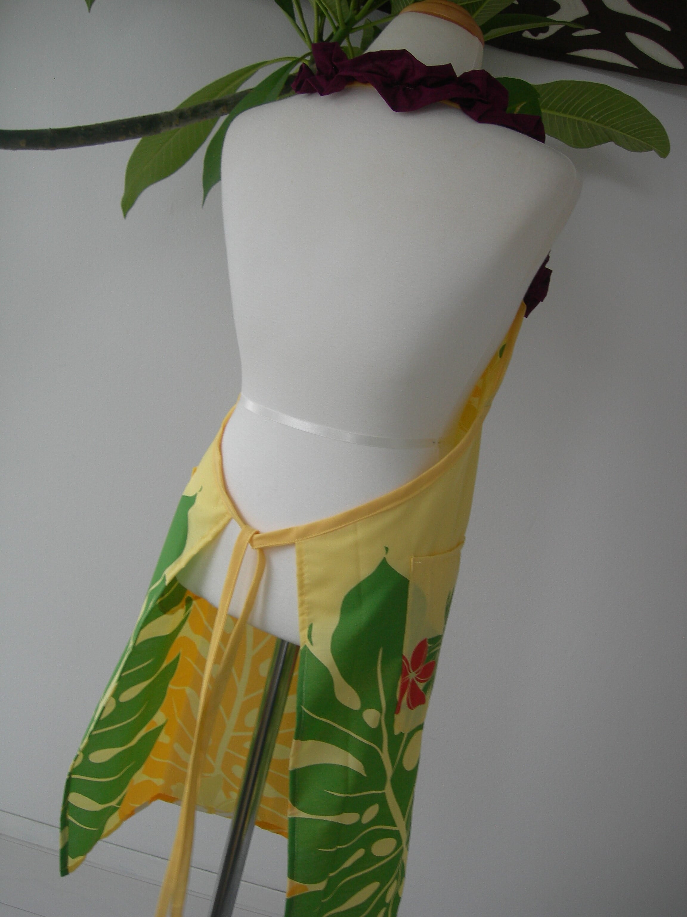 Hawaiian Style Lei Apron ＜49＞ハワイアンレイエプロン