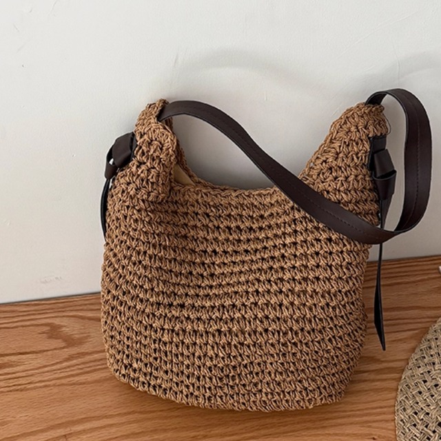 バケツ型　キルティング調　ハンドバッグ  ショルダーバッグ  00104