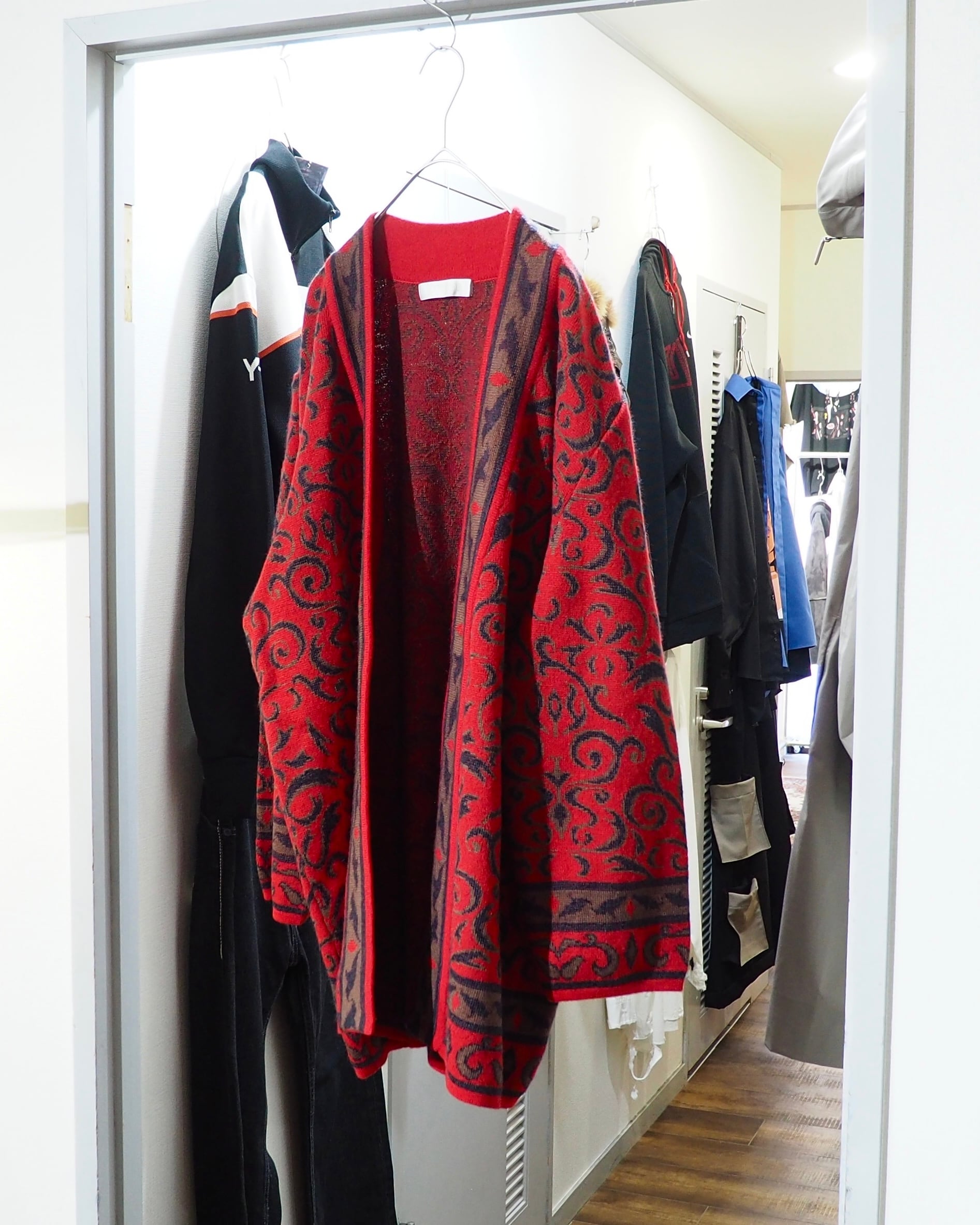 1990s Beautiful Oriental pattern vintage knit cardigan