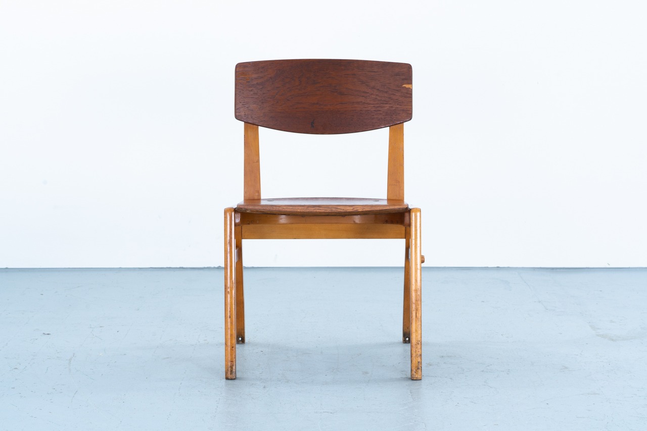 Fritz Hansen | Stacking School Chair