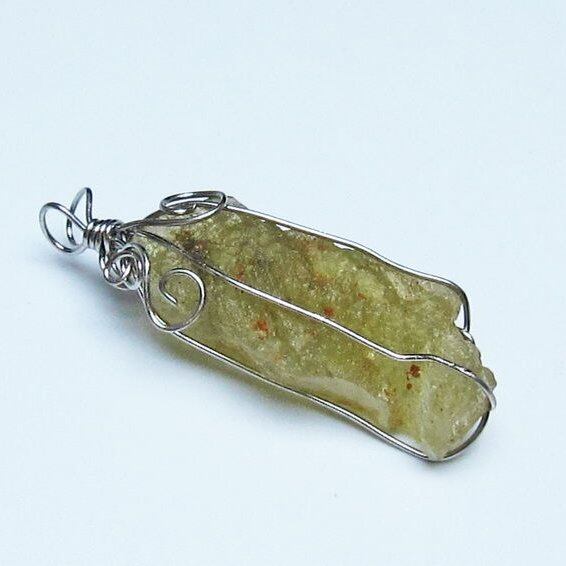 リビアングラス ペンダント 一点物 メール便可 112-13758