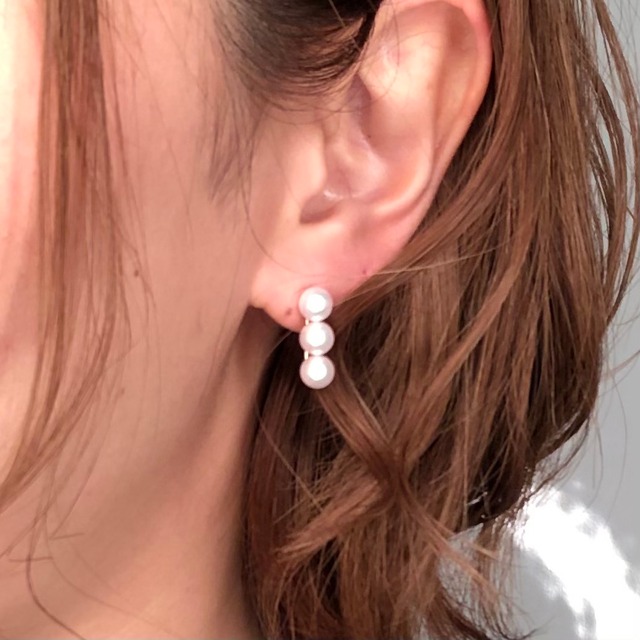パール３連ピアス 毎日をお洒落で楽しくするジュエリー 腕時計 グランディー