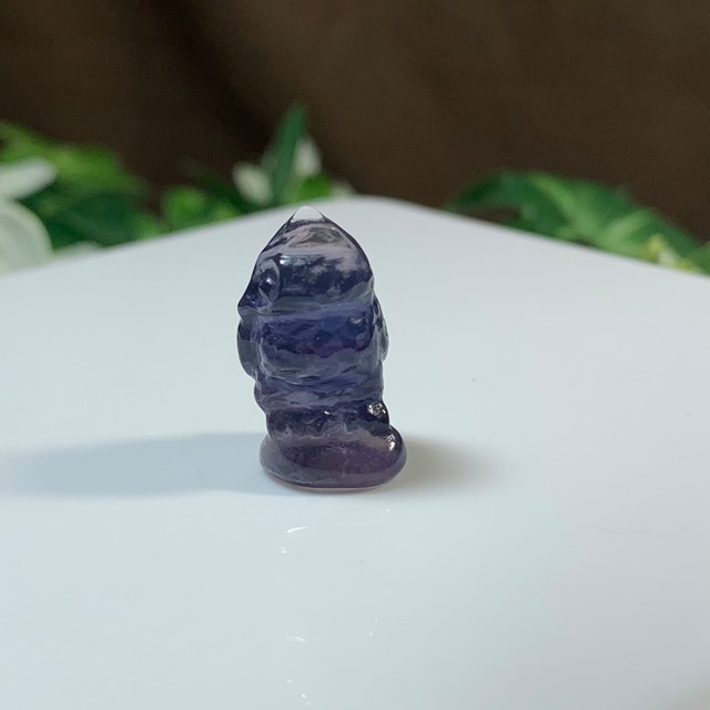 22.可愛い小さいフローライトふくろう