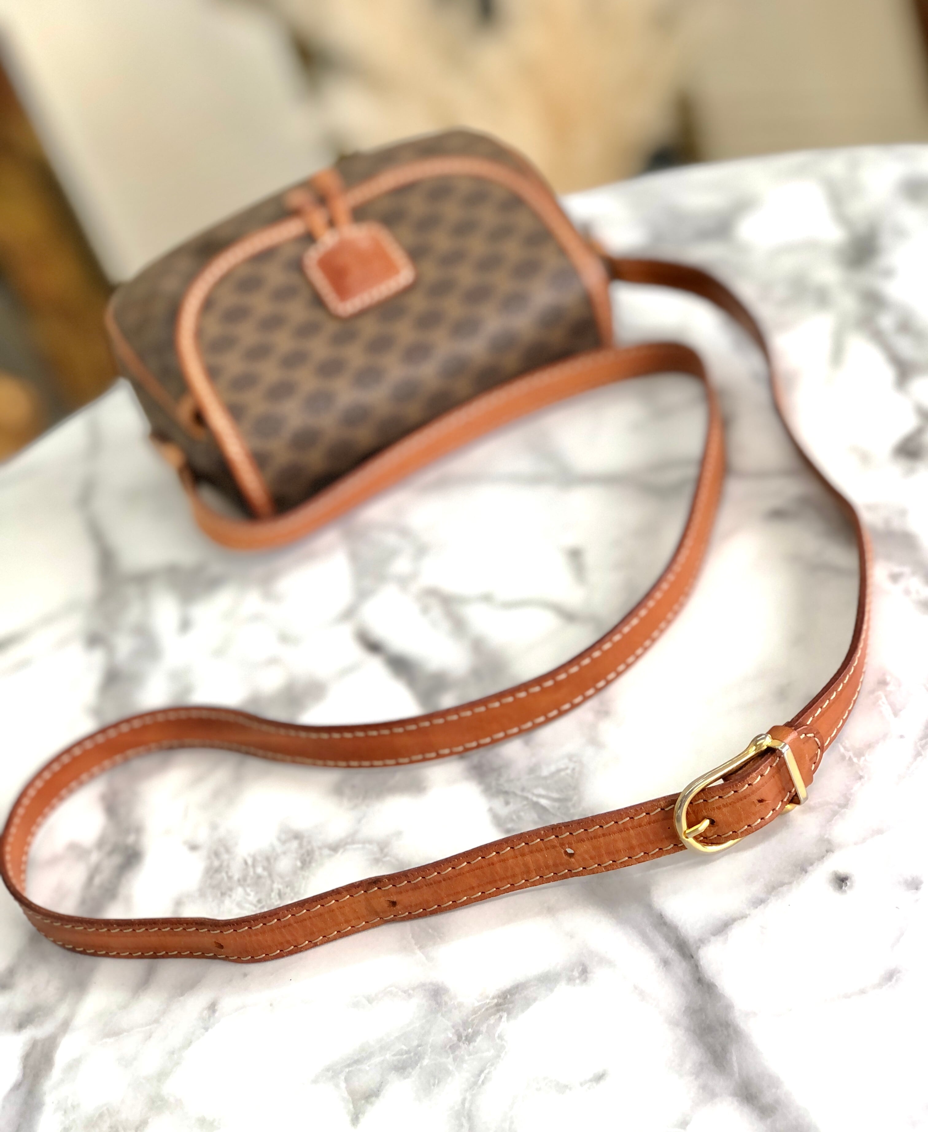 CELINE セリーヌ マカダム ブラゾン型押し タッセル ポシェット ミニ