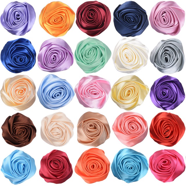 色丁シルク布の薔薇つぼみアクセサリー中