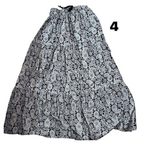 モノトーンティアードスカート