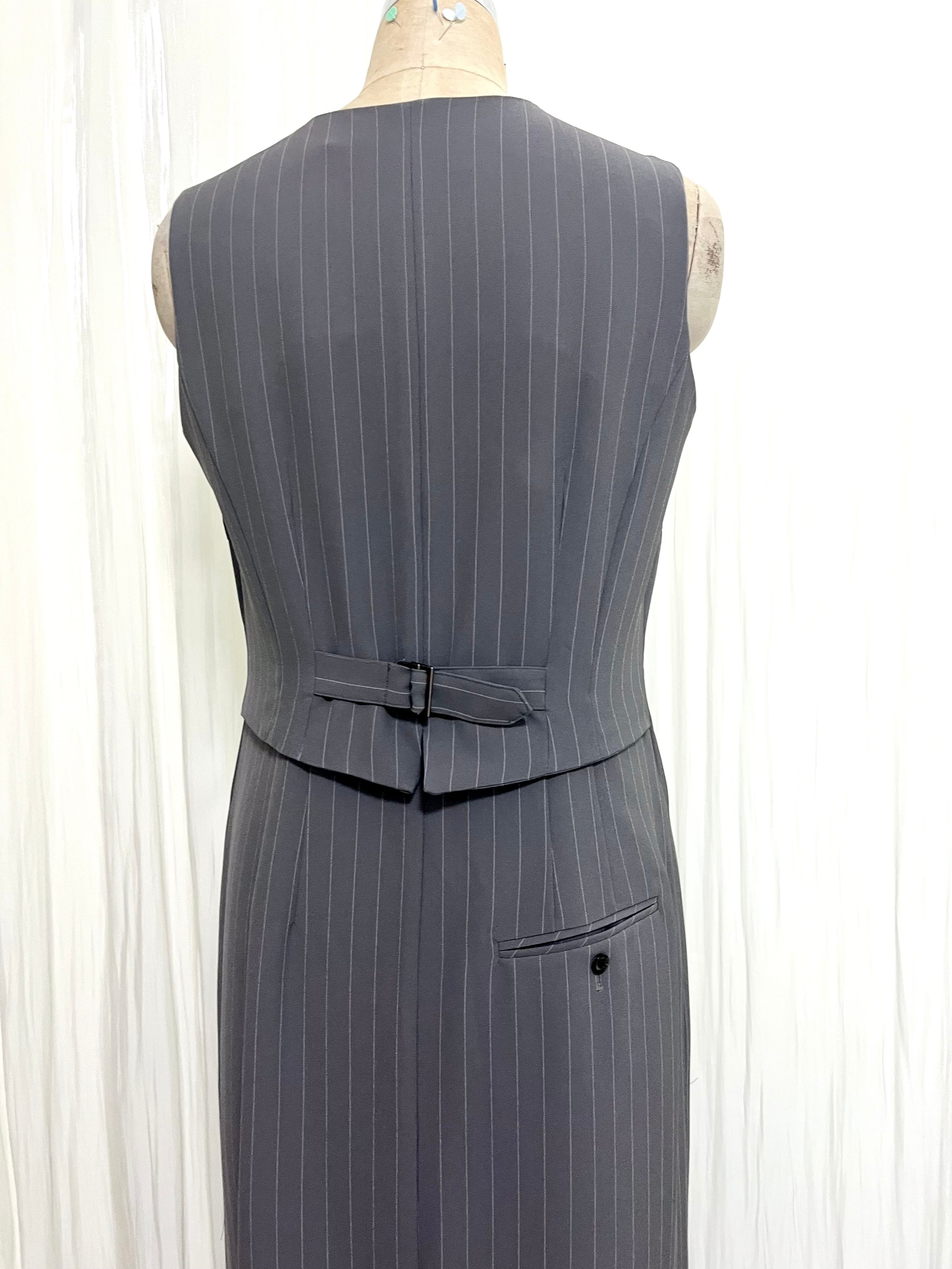 2025秋新作　ピンストライプジレライクジャンスカ