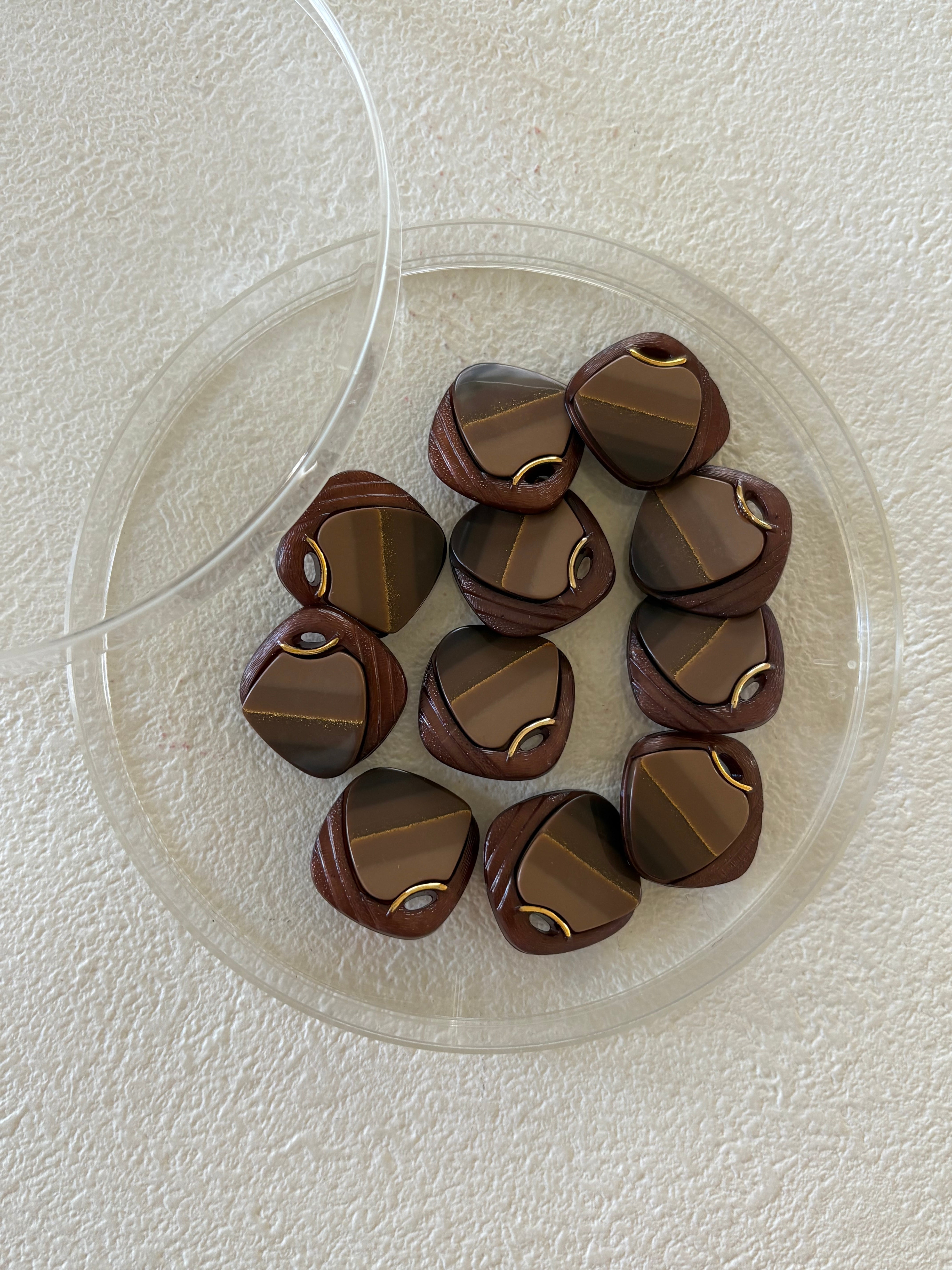 Japanese Vintageボタン レトロボタン 角なしスクウェア 17mm ブラウン アクセサリーパーツ デコレーション材