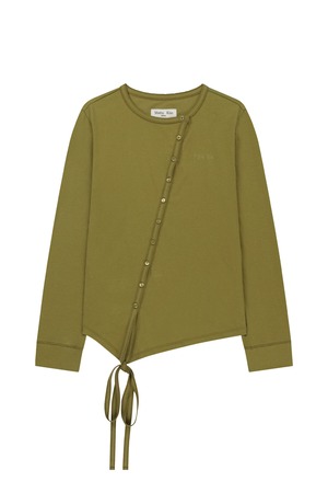 [Matin Kim] ASYMMETRIC BUTTON CLOSURE TOP IN OLIVE 正規品 韓国ブランド 韓国通販 韓国代行 韓国ファッション マーティンキム matinkim 日本 店舗