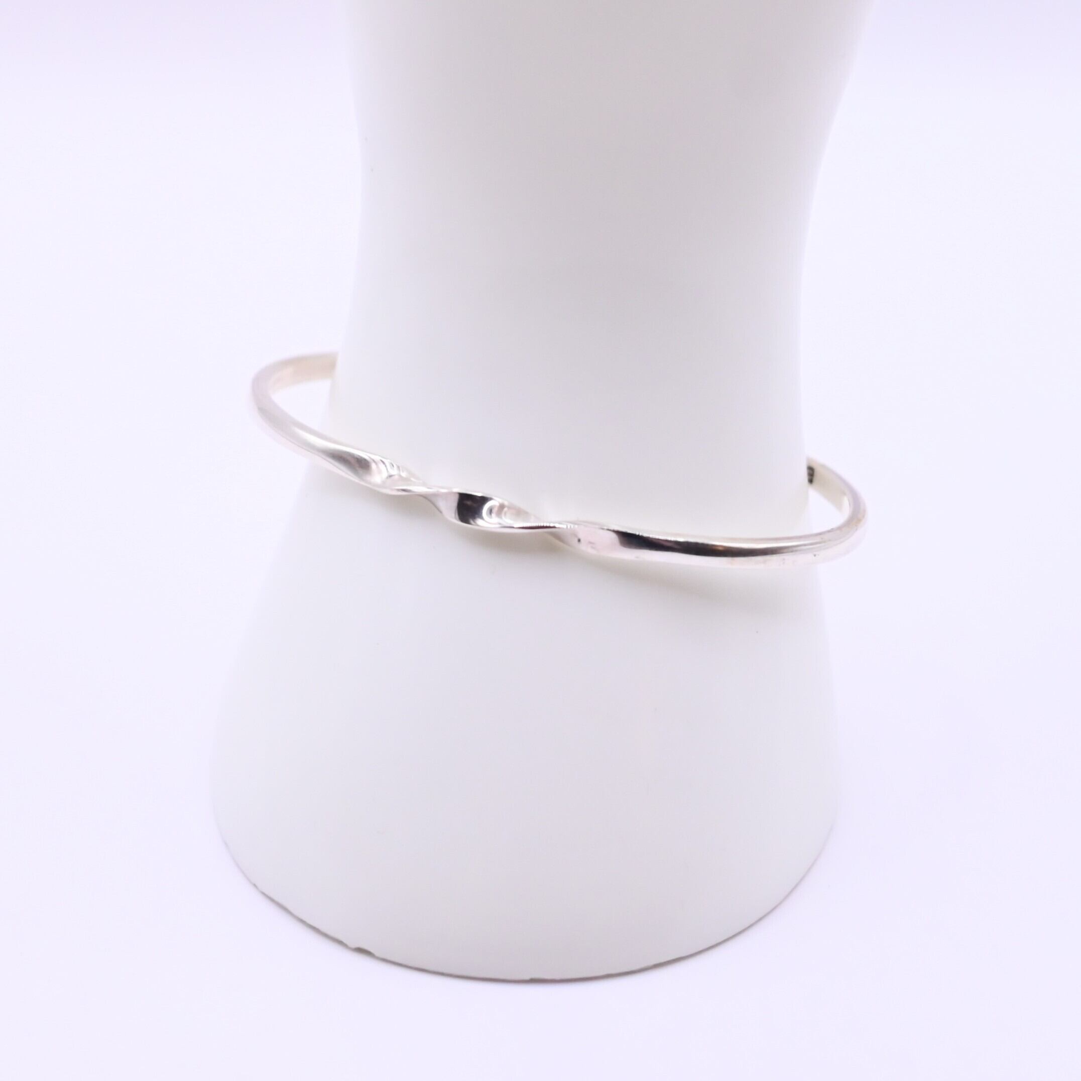 ERICKA NICOLAS BEGAY / CENTER TWIST BANGLE(L) | GANKO