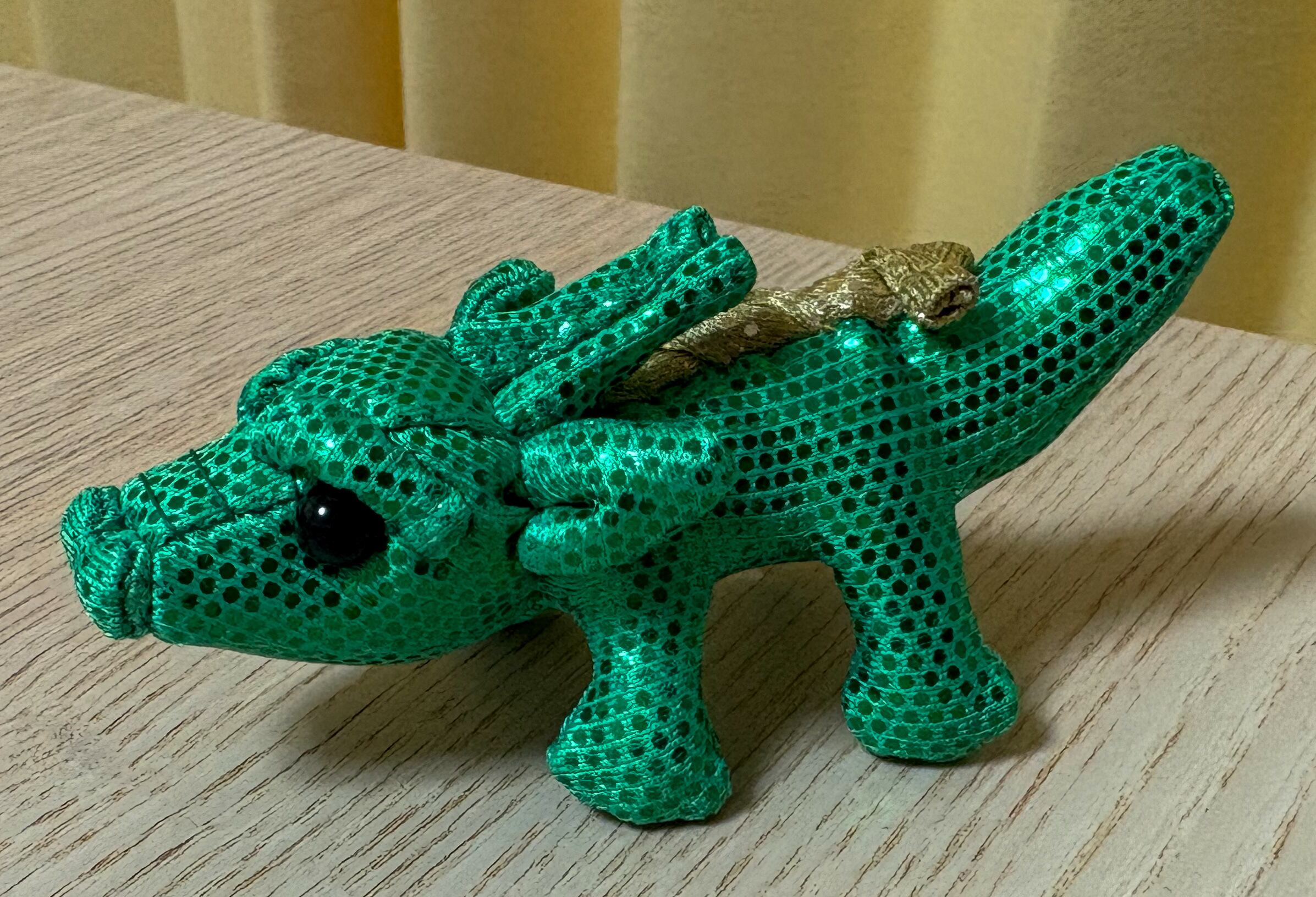 龍神夫婦手作りぬいぐるみ ピンクと緑 緑の龍神さまのぬいぐるみ | つくもぐるみの社 powered by BASE 龍神夫婦