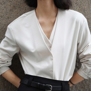 フェイクツーピースVネックブラウス　SG0203