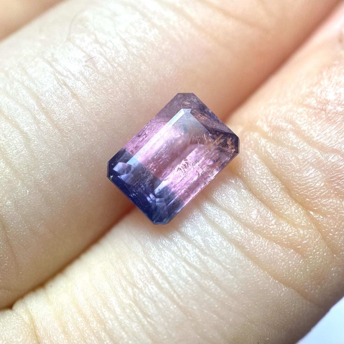 紫陽花?モダンアート?バイカラートルマリン