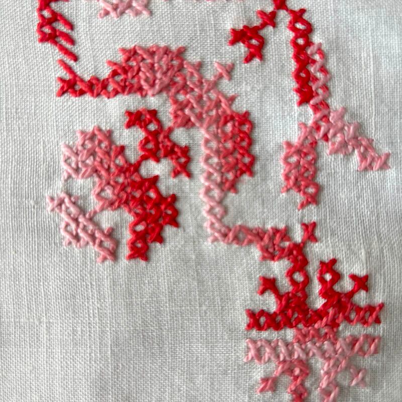 テーブルセンター テーブルマット クロスステッチ刺繍 縁レース ピンク